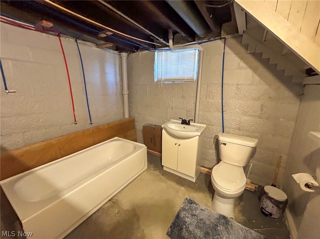 63 Ridgeway Street Struthers, OH 44471 - Photo 20 of 33