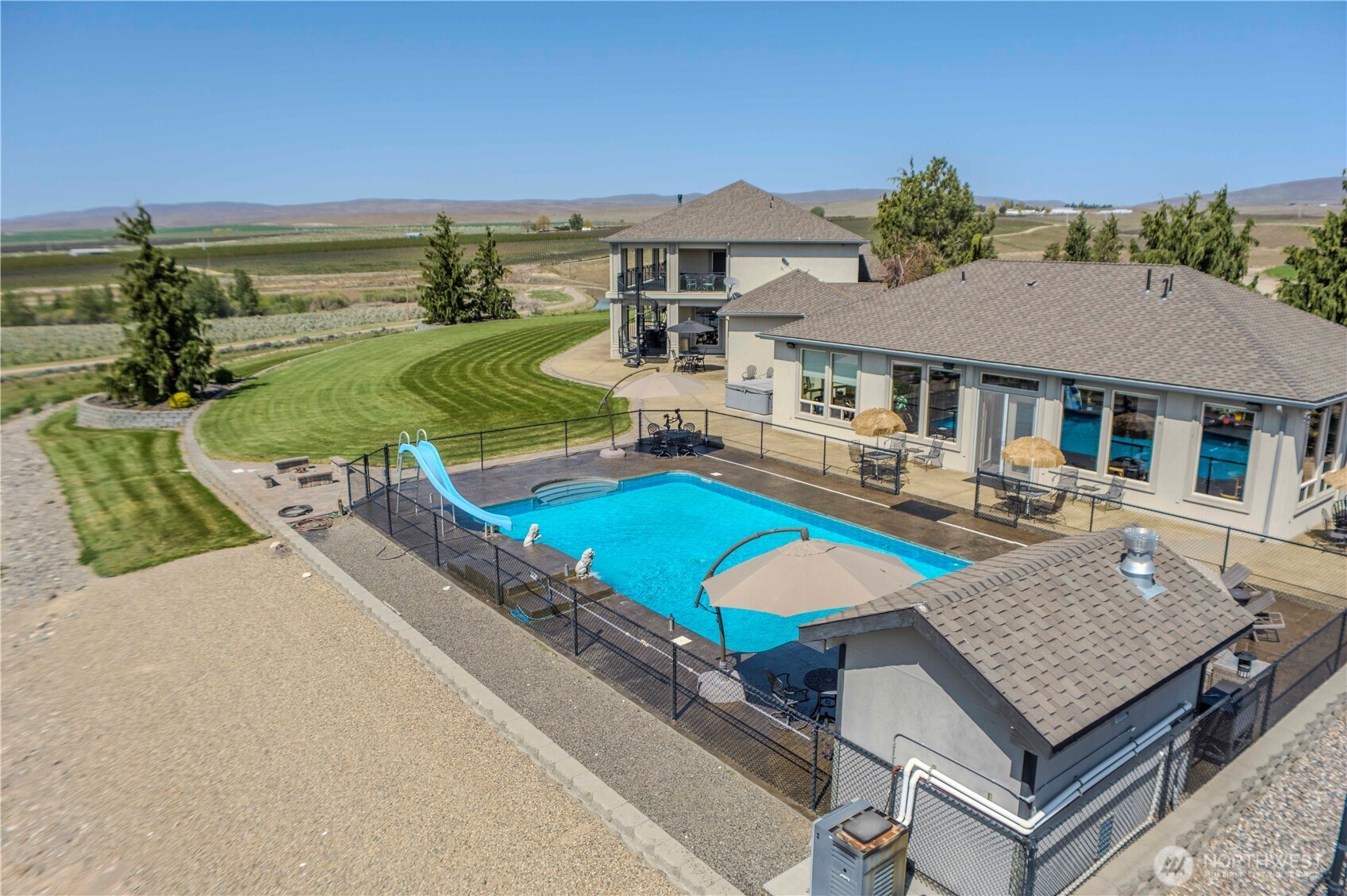 1050 Lewandowski Road Sunnyside, WA 98944 - Photo 9 of 40