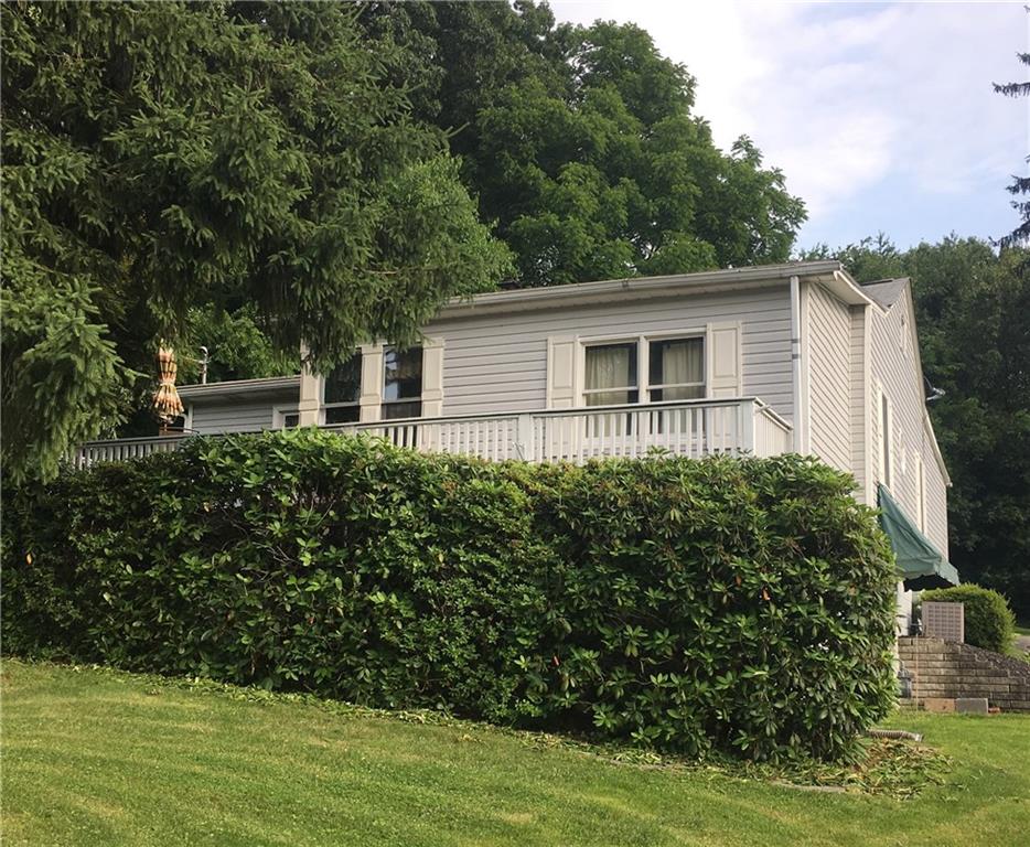 1418 Ridge Road Jeannette, PA 15644 - Photo 1 of 24