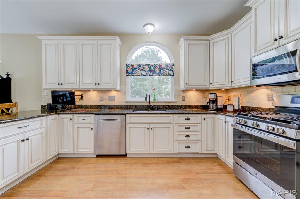 1305 Renaissance Place Weldon Spring, MO 63304 - Photo 27 of 61 Gallery Image 27