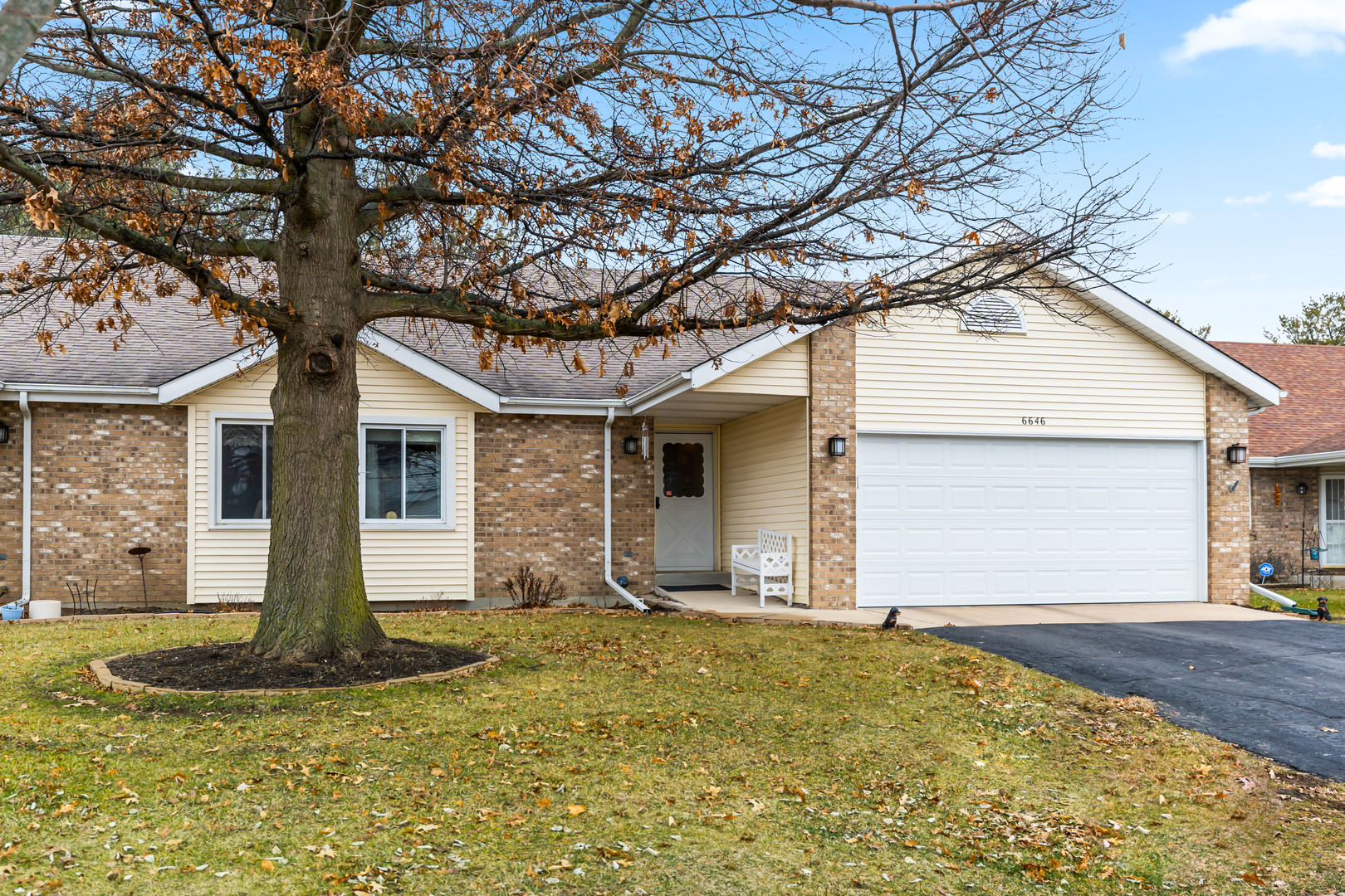 6646 North Point Road Rockford, IL 61108 - Photo 1 of 33 a front view of house with yard