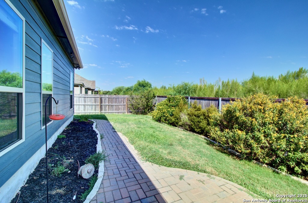 317 Sika Way Schertz, TX 78108 - Photo 6 of 31