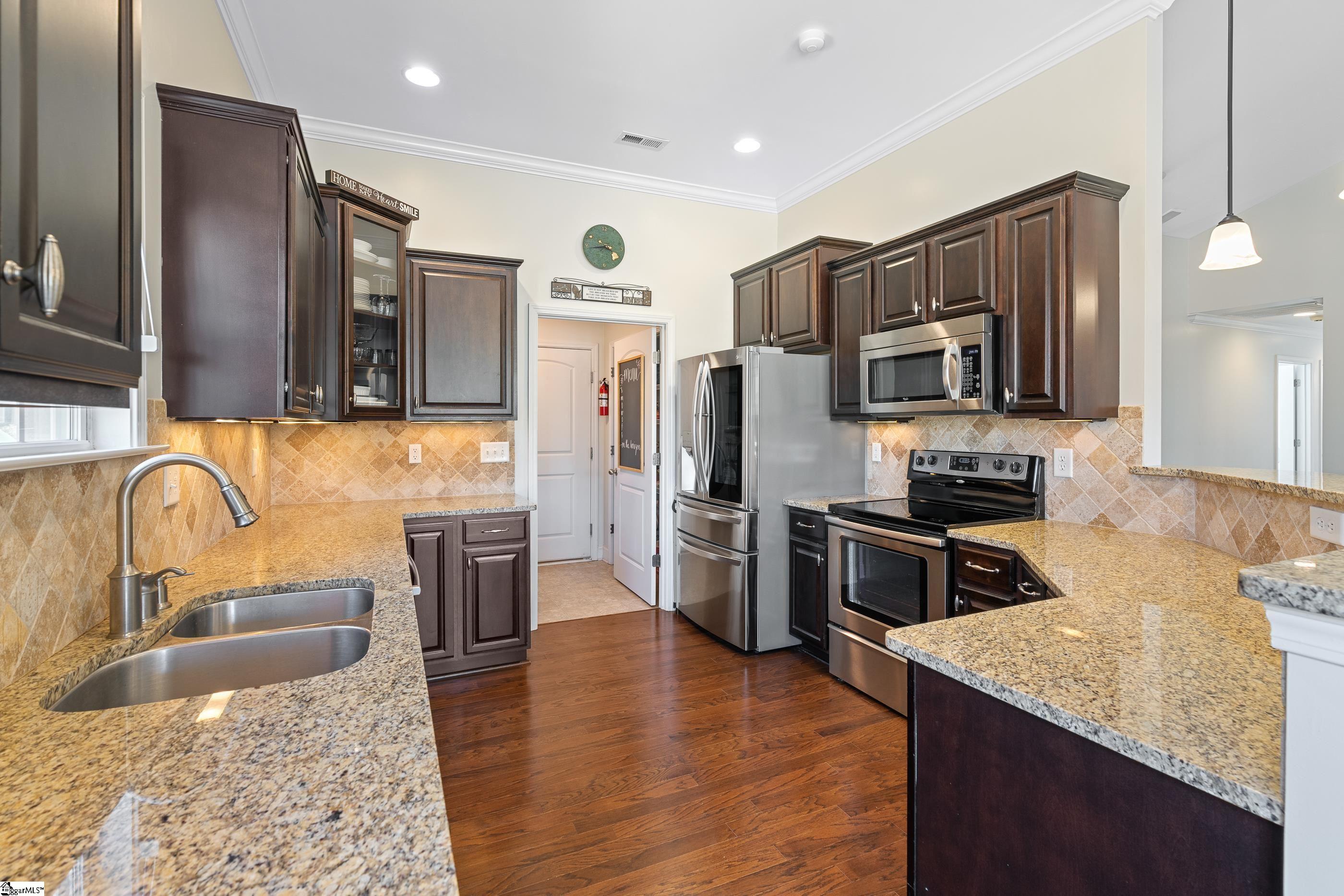 11 Cedarcrest Court Simpsonville, SC 29680 - Photo 13 of 31
