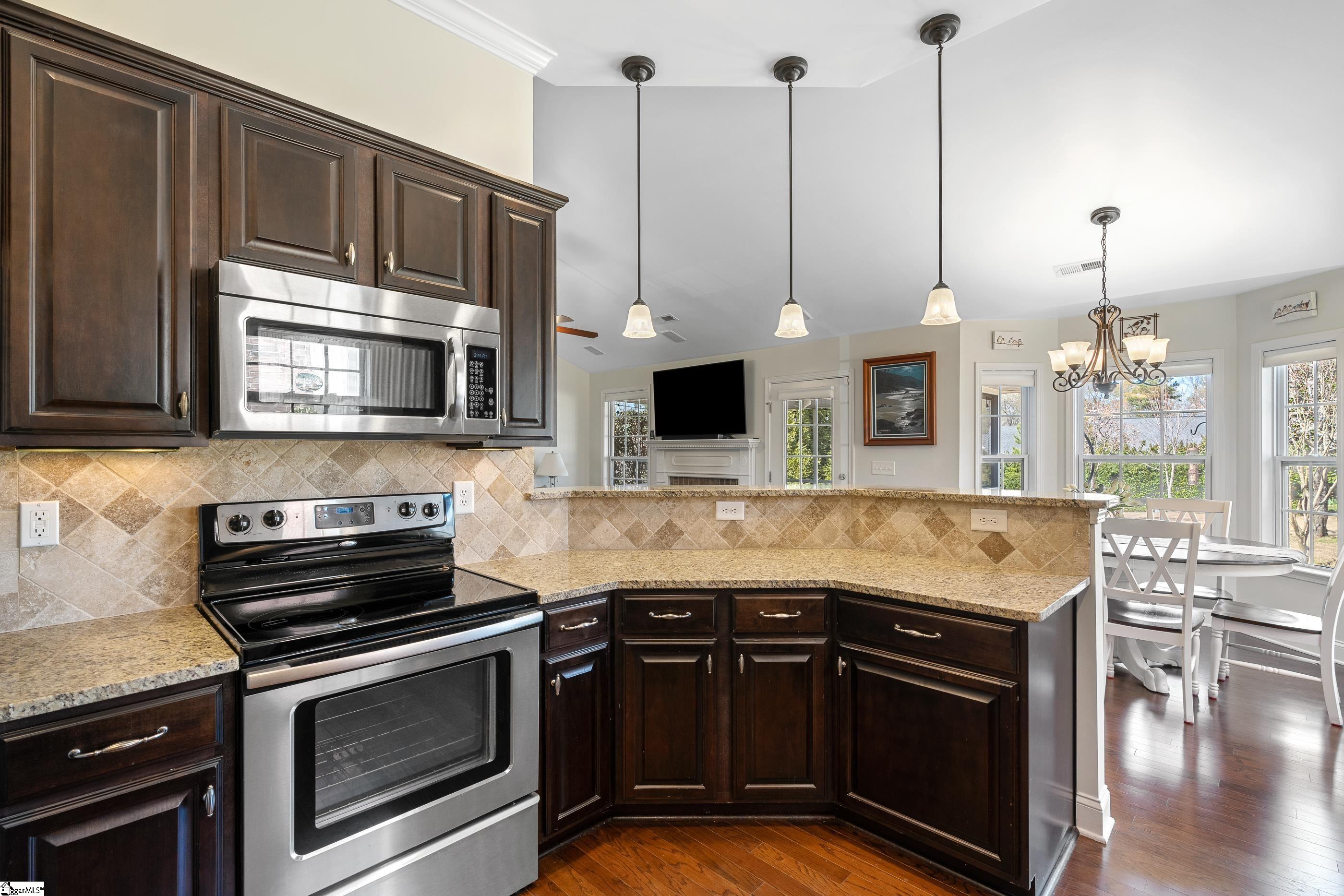 11 Cedarcrest Court Simpsonville, SC 29680 - Photo 14 of 31
