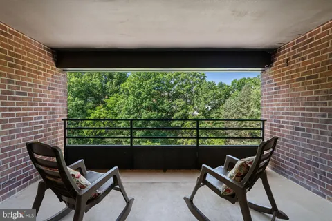 $219,000 | 3 Southerly Court, Unit 505, Towson, MD 21286