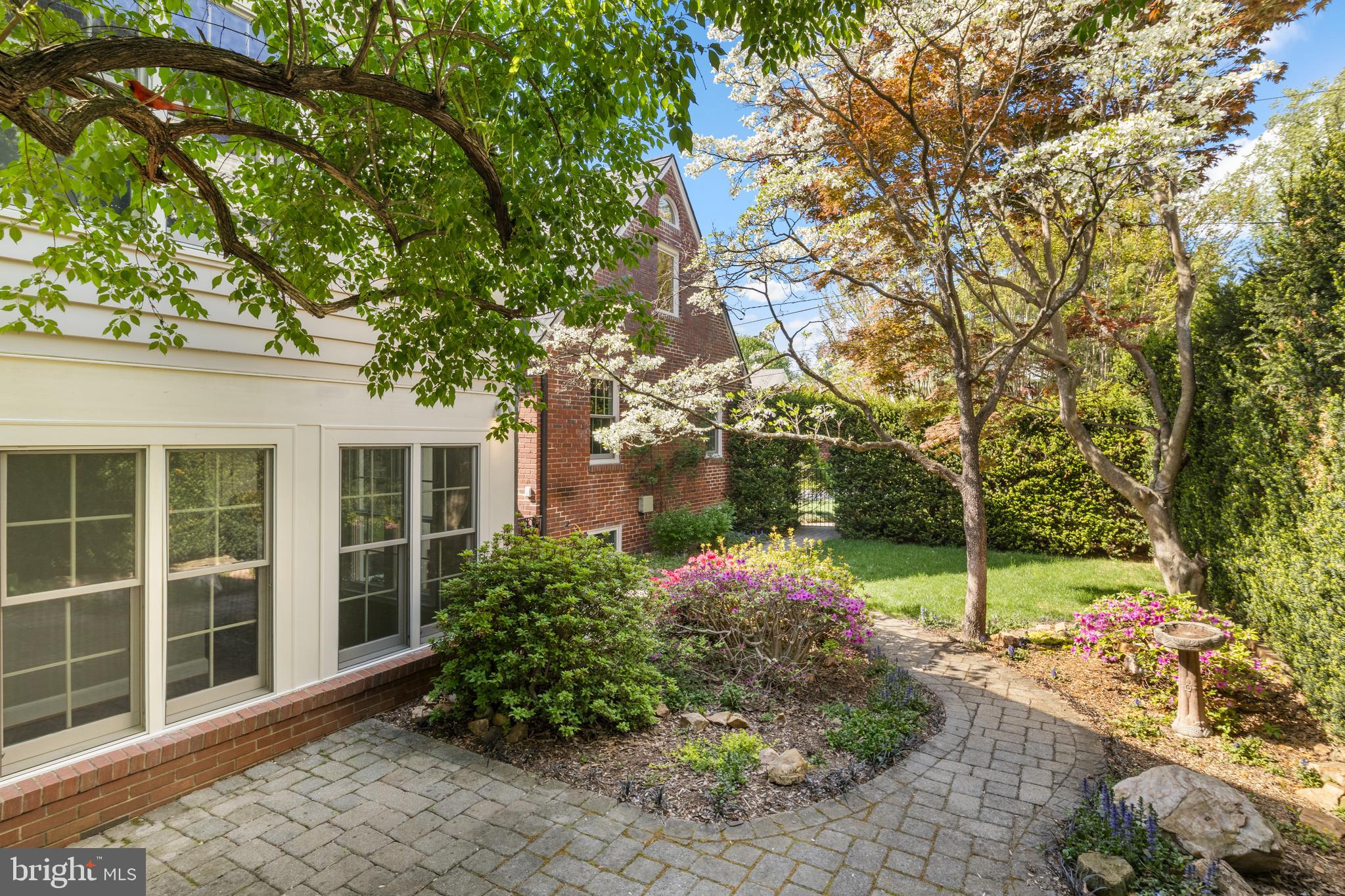 5624 Madison Street Bethesda, MD 20817 - Photo 27 of 28 a view of a garden