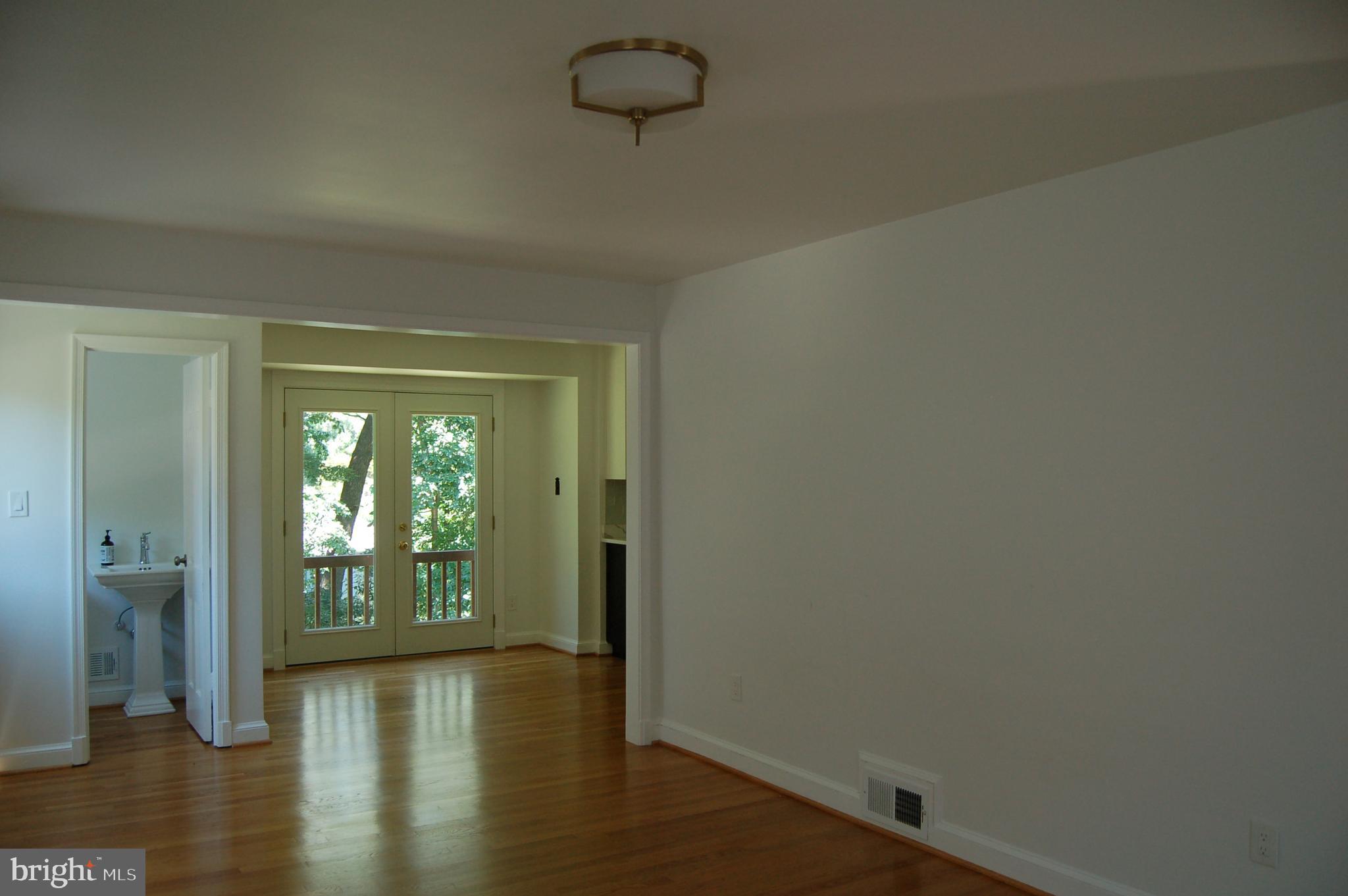 7301 Old Stage Road Rockville, MD 20852 - Photo 17 of 48