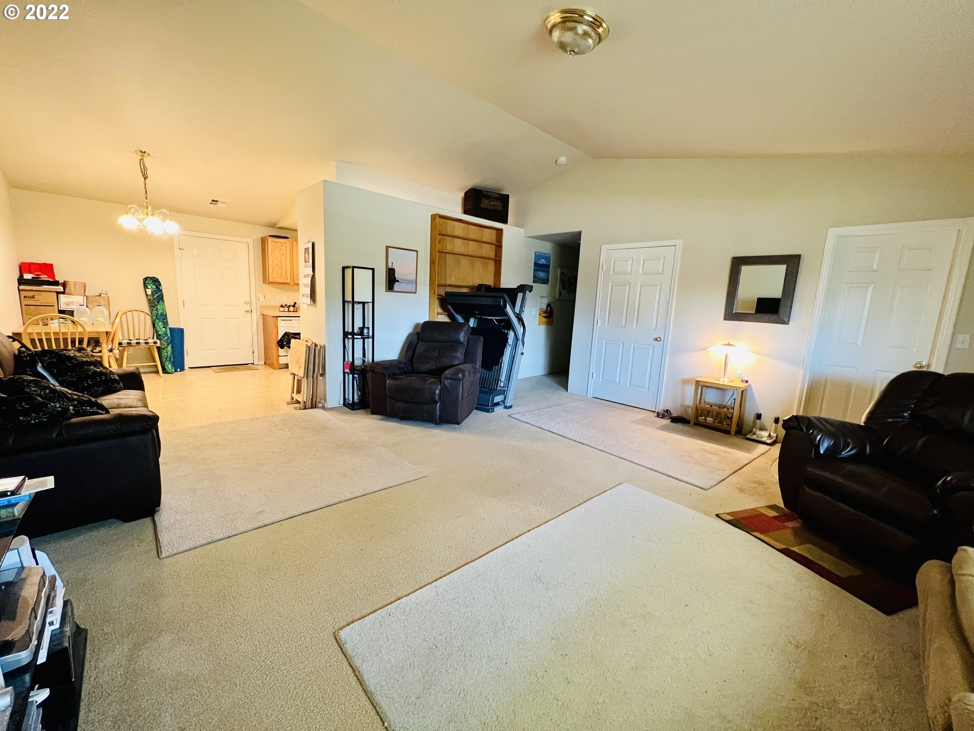172 Northeast Rose Ridge Drive Winston, OR 97496 - Photo 7 of 19 Gallery Image 7