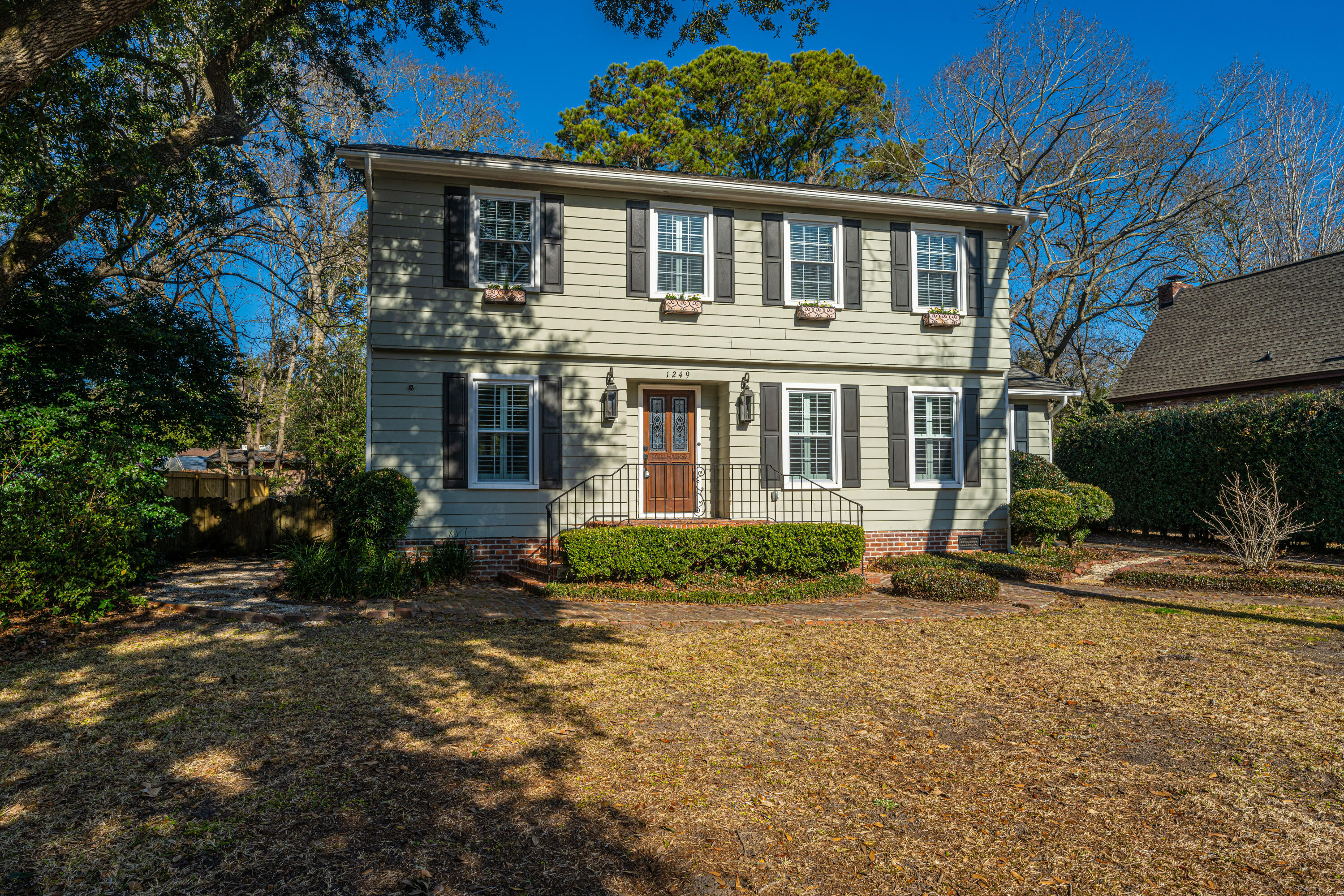 1249 Dearsley Court Mount Pleasant, SC 29464 - Photo 3 of 45 1249DearsleyCt03