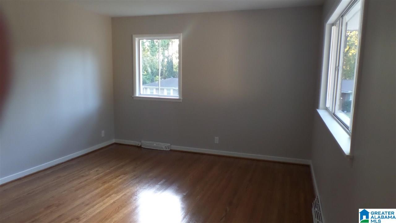 1113 Barnisdale Road Birmingham, AL 35235 - Photo 7 of 32