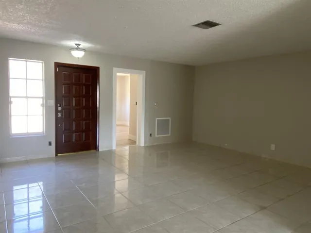 $1,225,000 | 2700 Northeast 57th Street, Fort Lauderdale, FL 33308