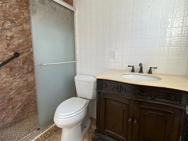 $1,225,000 | 2700 Northeast 57th Street, Fort Lauderdale, FL 33308