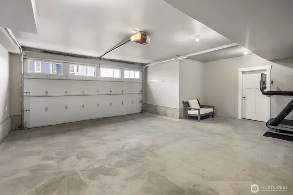 a view of a livingroom with furniture