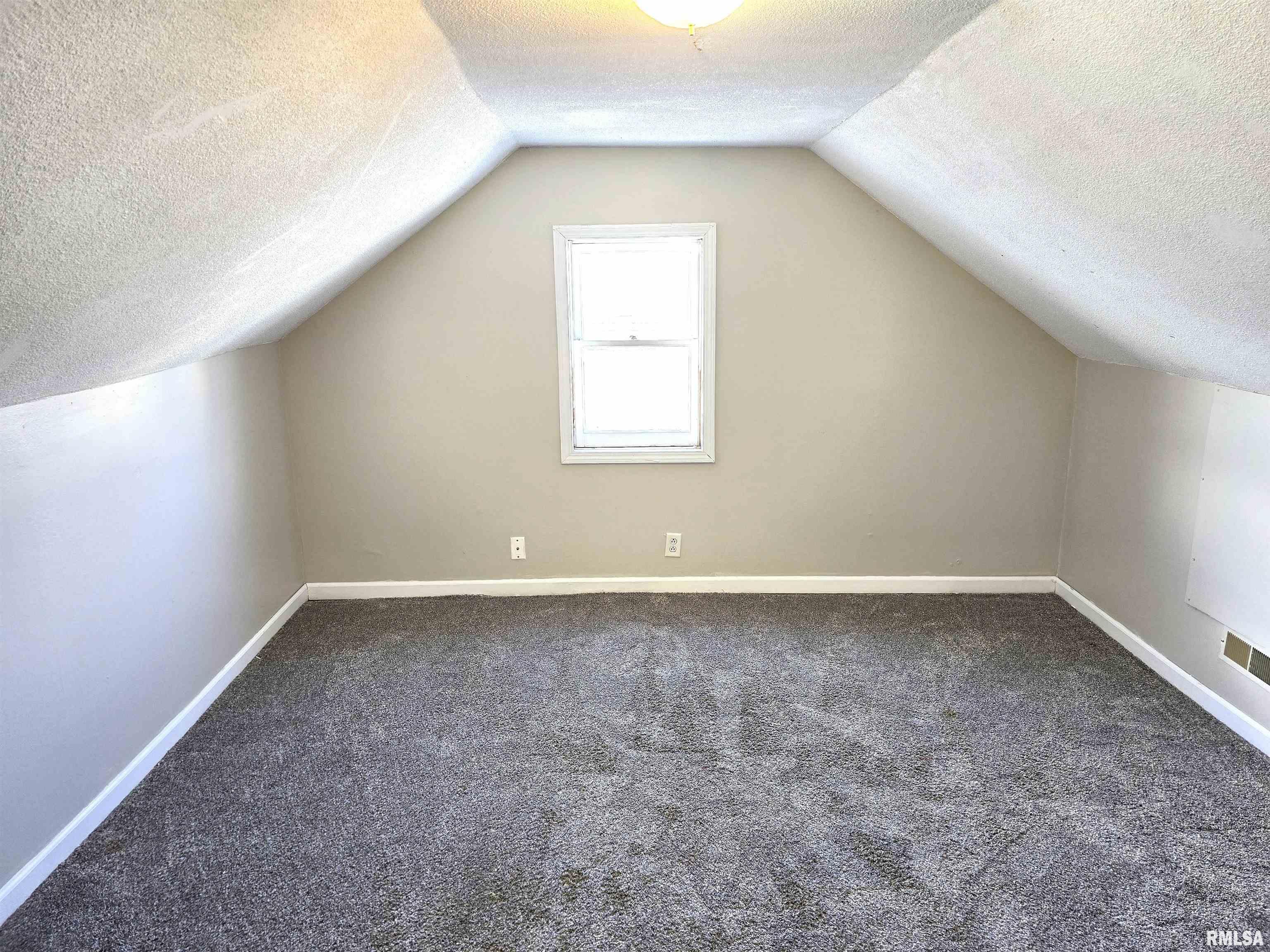 121 East Main Street Williamsville, IL 62693 - Photo 18 of 24