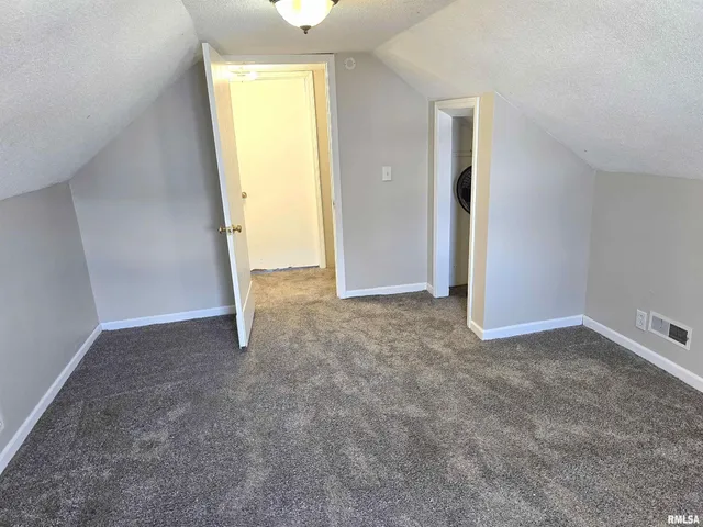 $124,900 | 121 East Main Street, Williamsville, IL 62693