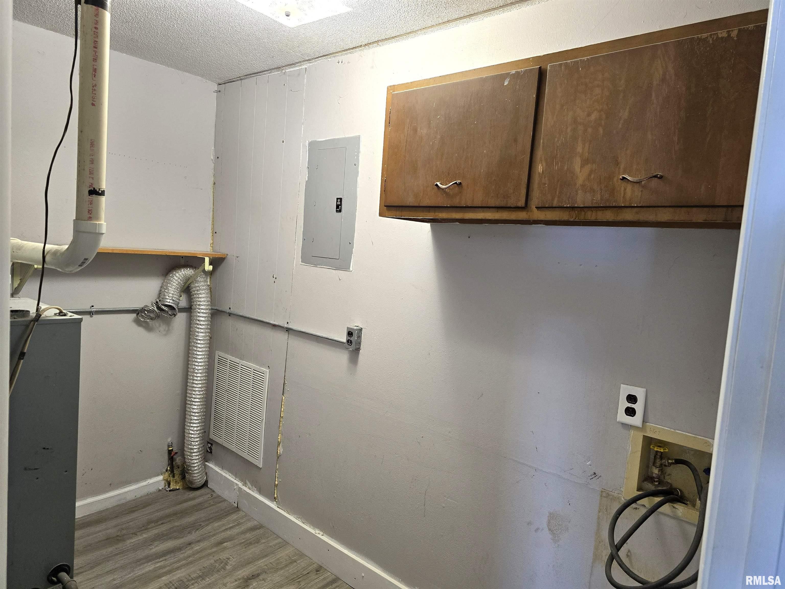 121 East Main Street Williamsville, IL 62693 - Photo 20 of 24