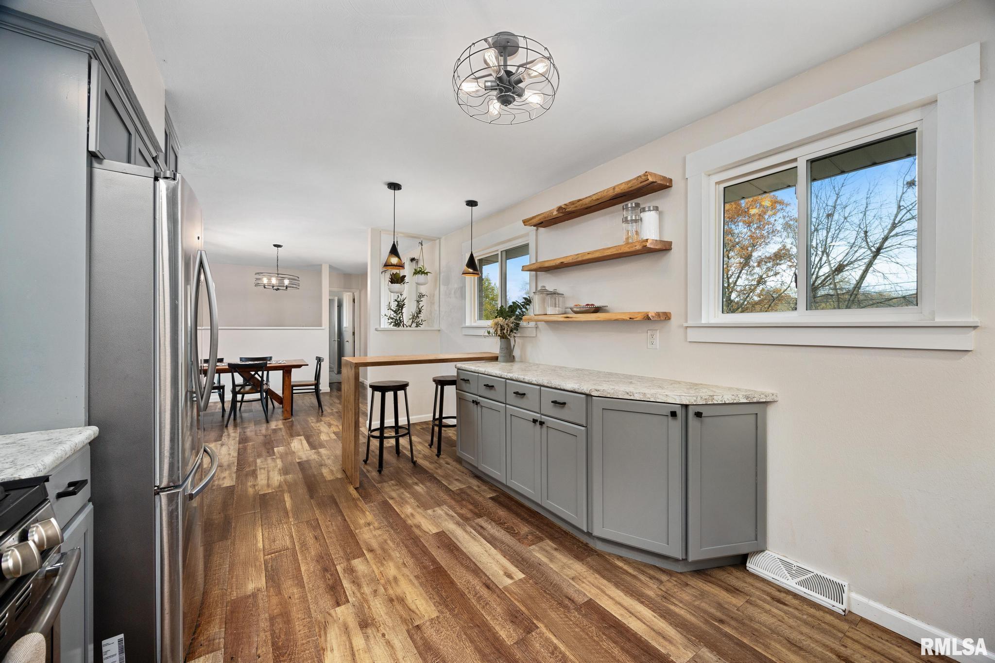 6311 North Riviera Court Peoria, IL 61614 - Photo 13 of 34