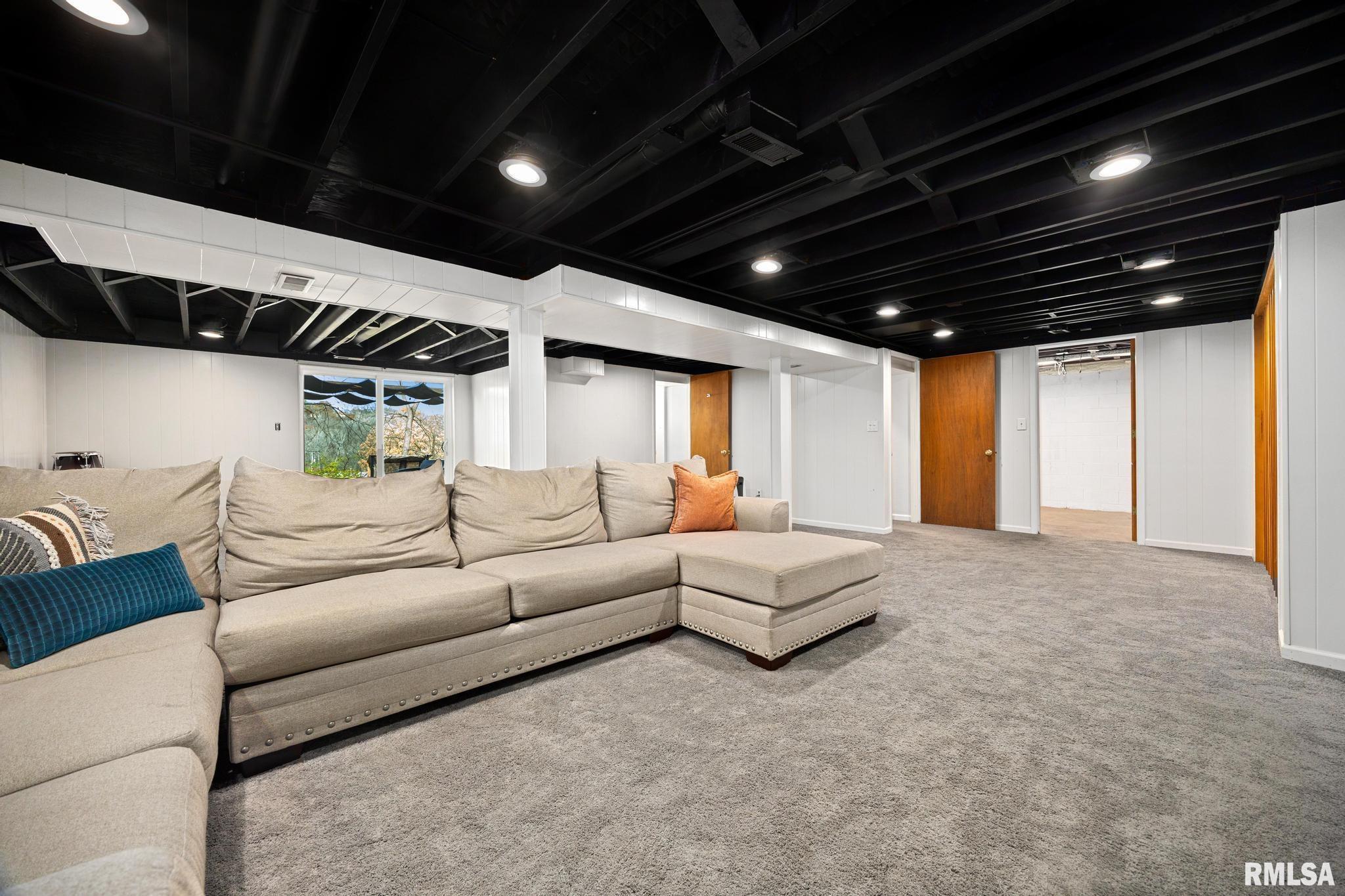 6311 North Riviera Court Peoria, IL 61614 - Photo 26 of 34