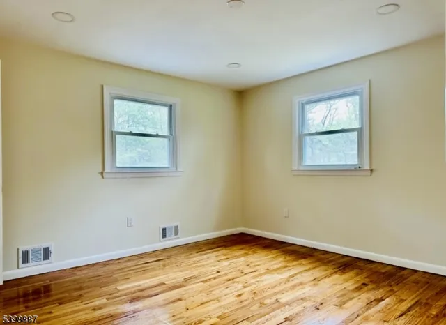 $4,350 | 50 Dolly Road, Parsippany, NJ 07054