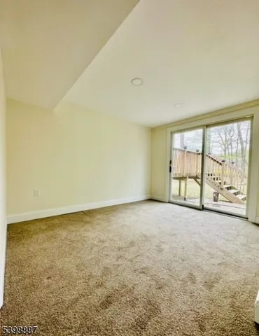 $4,350 | 50 Dolly Road, Parsippany, NJ 07054