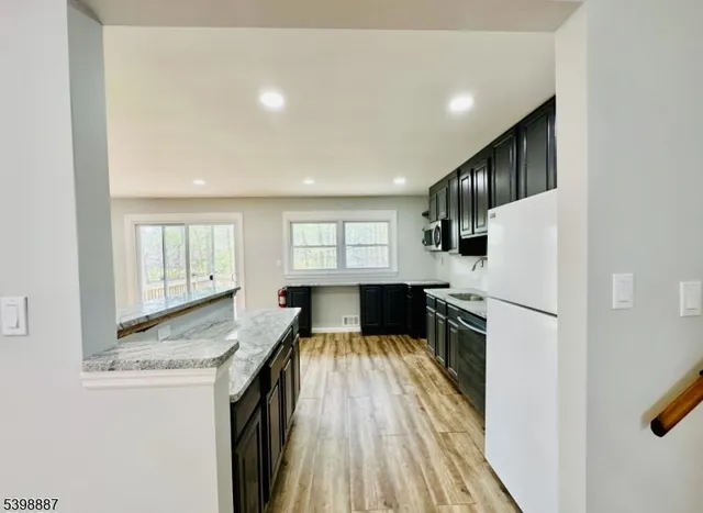 $4,350 | 50 Dolly Road, Parsippany, NJ 07054