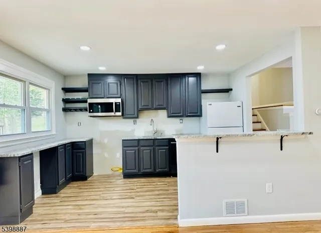 $4,350 | 50 Dolly Road, Parsippany, NJ 07054