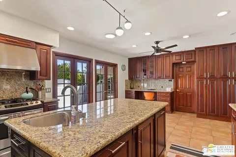 $1,750,000 | 1955 Yucca Place, Palm Springs, CA 92264