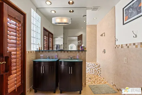 $1,750,000 | 1955 Yucca Place, Palm Springs, CA 92264