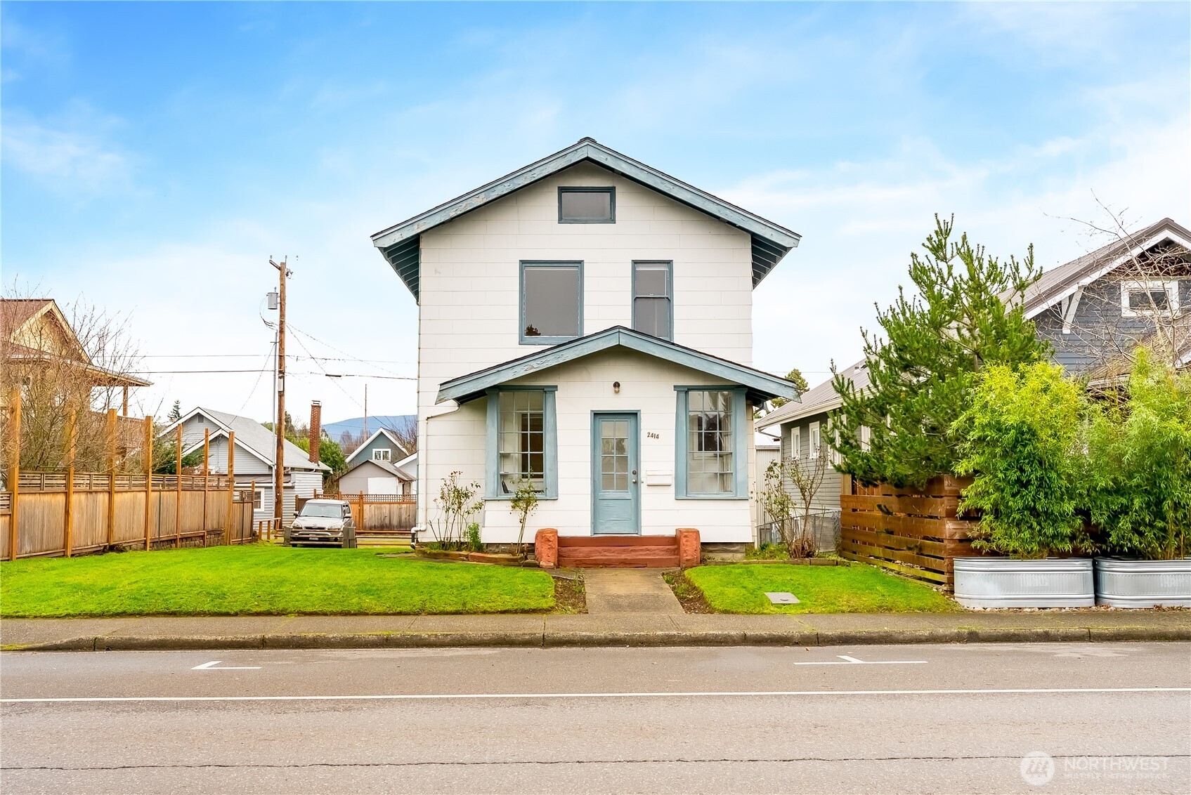 2414 Elm Street Bellingham, WA 98225 - Photo 30 of 36 a front view of a house with a yard