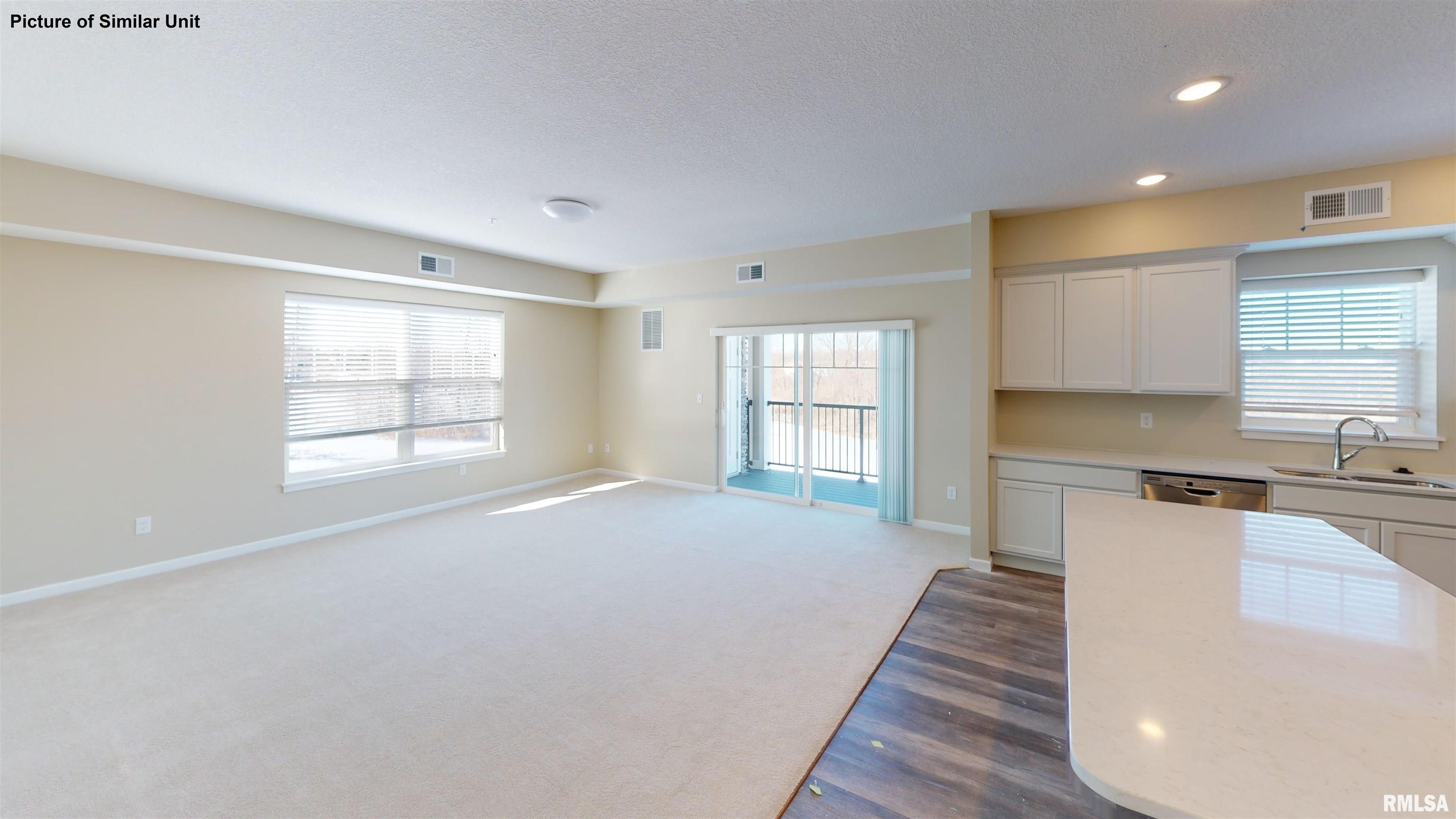 2592 Middle Road, Unit 121 Bettendorf, IA 52722 - Photo 2 of 12 Gallery Image 2