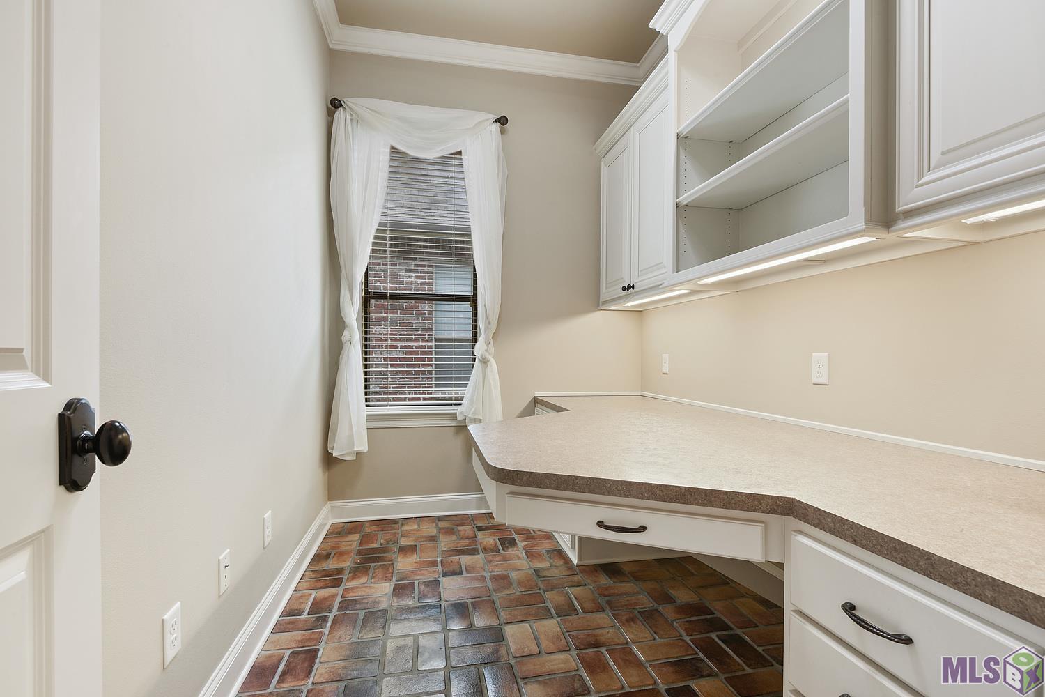 9078 Foxgate Drive Baton Rouge, LA 70809 - Photo 15 of 17 Gallery Image 15