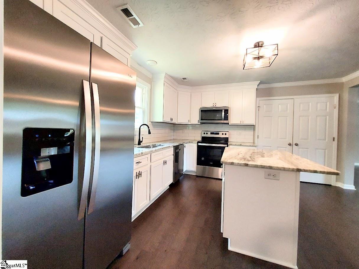 202 Lewis Road Williamston, SC 29697 - Photo 11 of 31