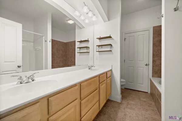 $186,500 | 809 Summer Breeze Drive, Unit 1405, Baton Rouge, LA 70810