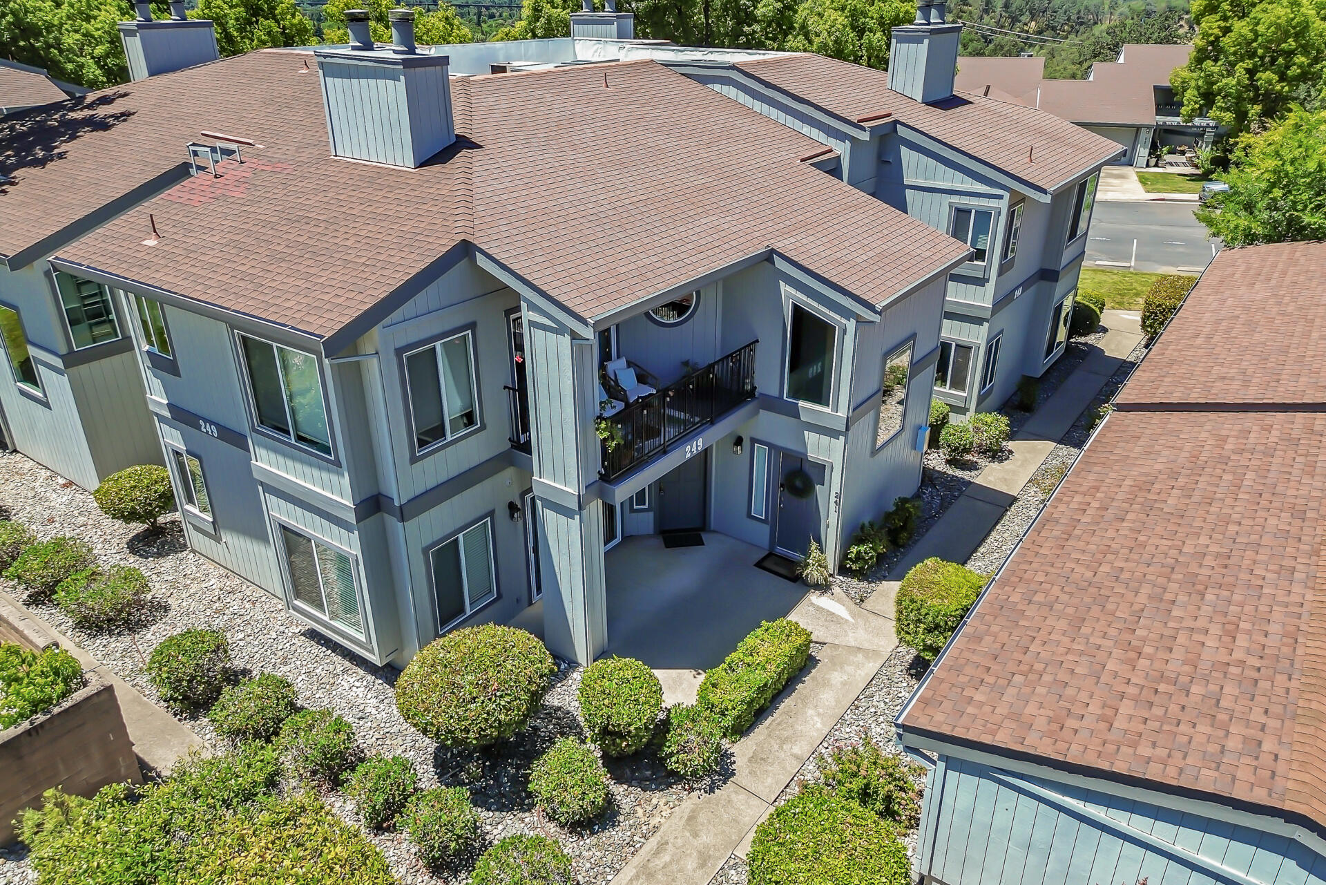 249 Ridgetop Drive, Unit 141 Redding, CA 96003 - Photo 3 of 25 Overhead