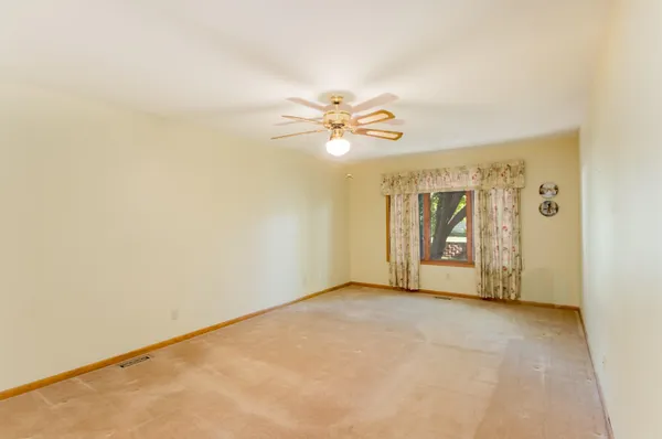 $285,000 | 909 North Maize Road, Wichita, KS 67212