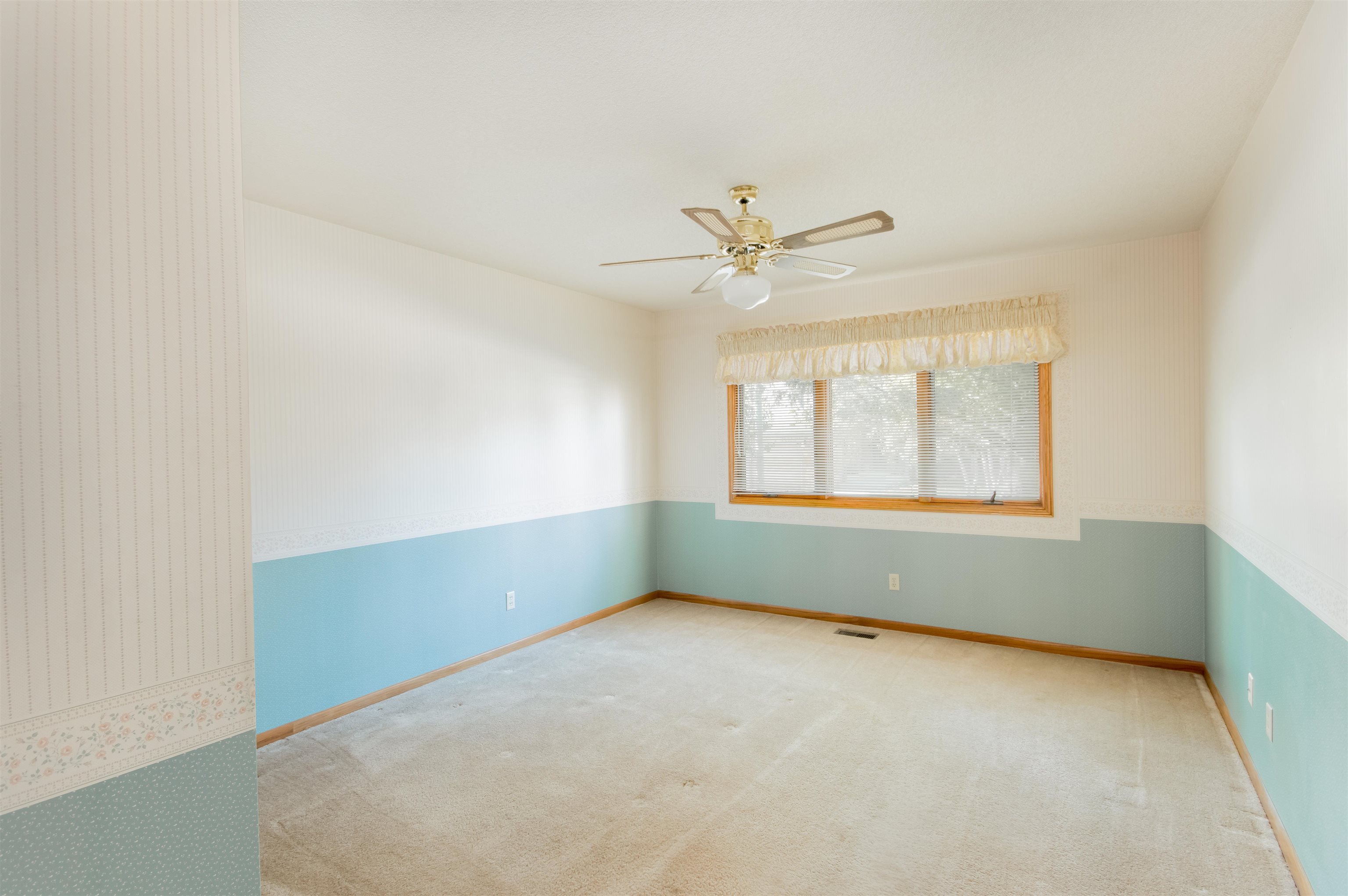 909 North Maize Road Wichita, KS 67212 - Photo 20 of 36