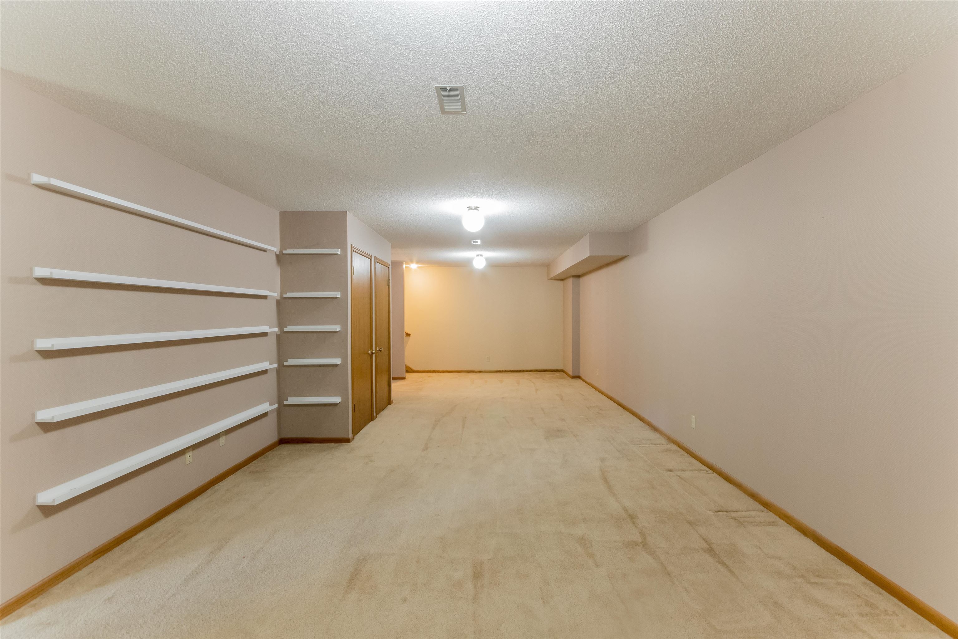 909 North Maize Road Wichita, KS 67212 - Photo 26 of 36