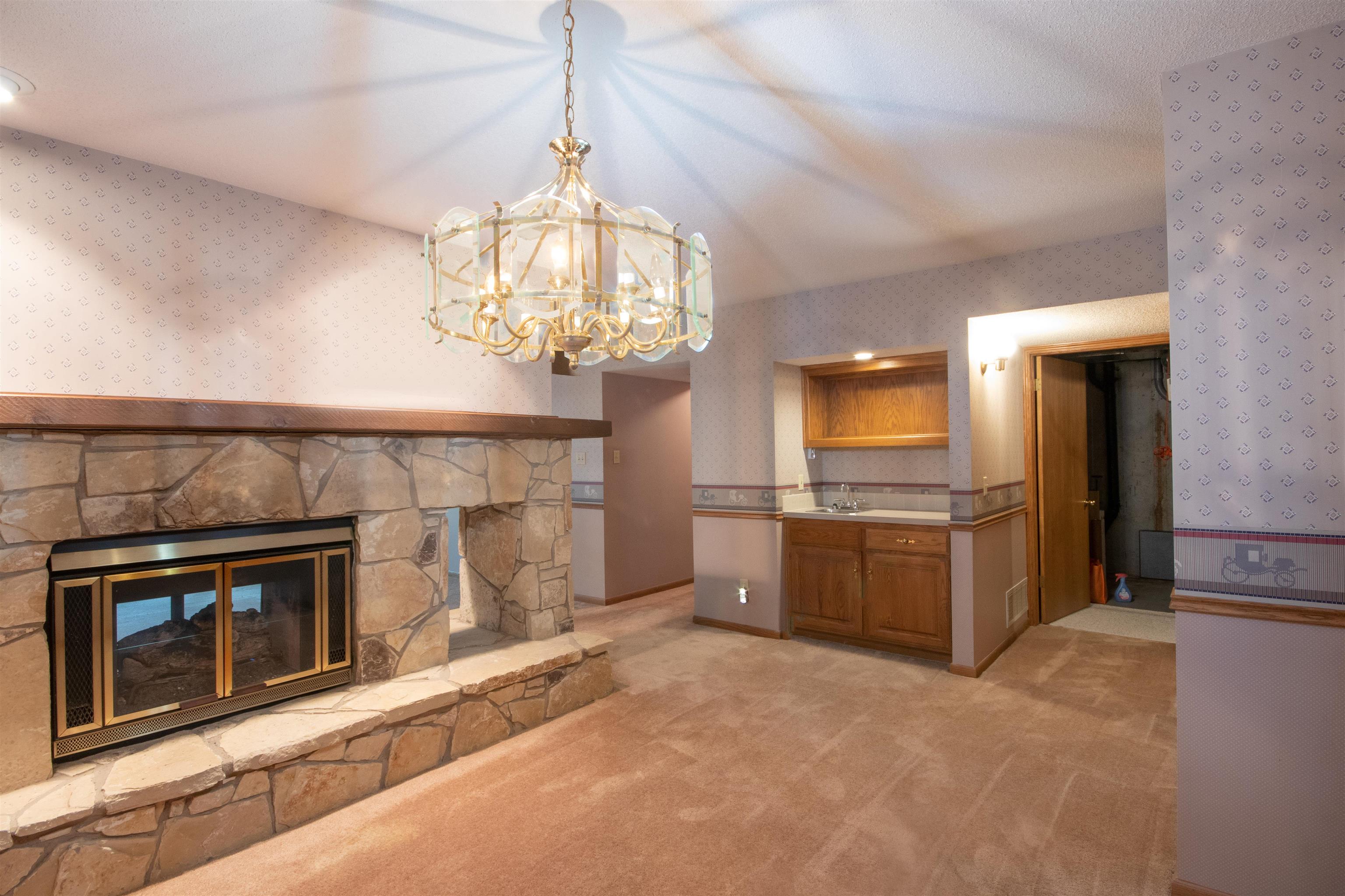 909 North Maize Road Wichita, KS 67212 - Photo 32 of 36