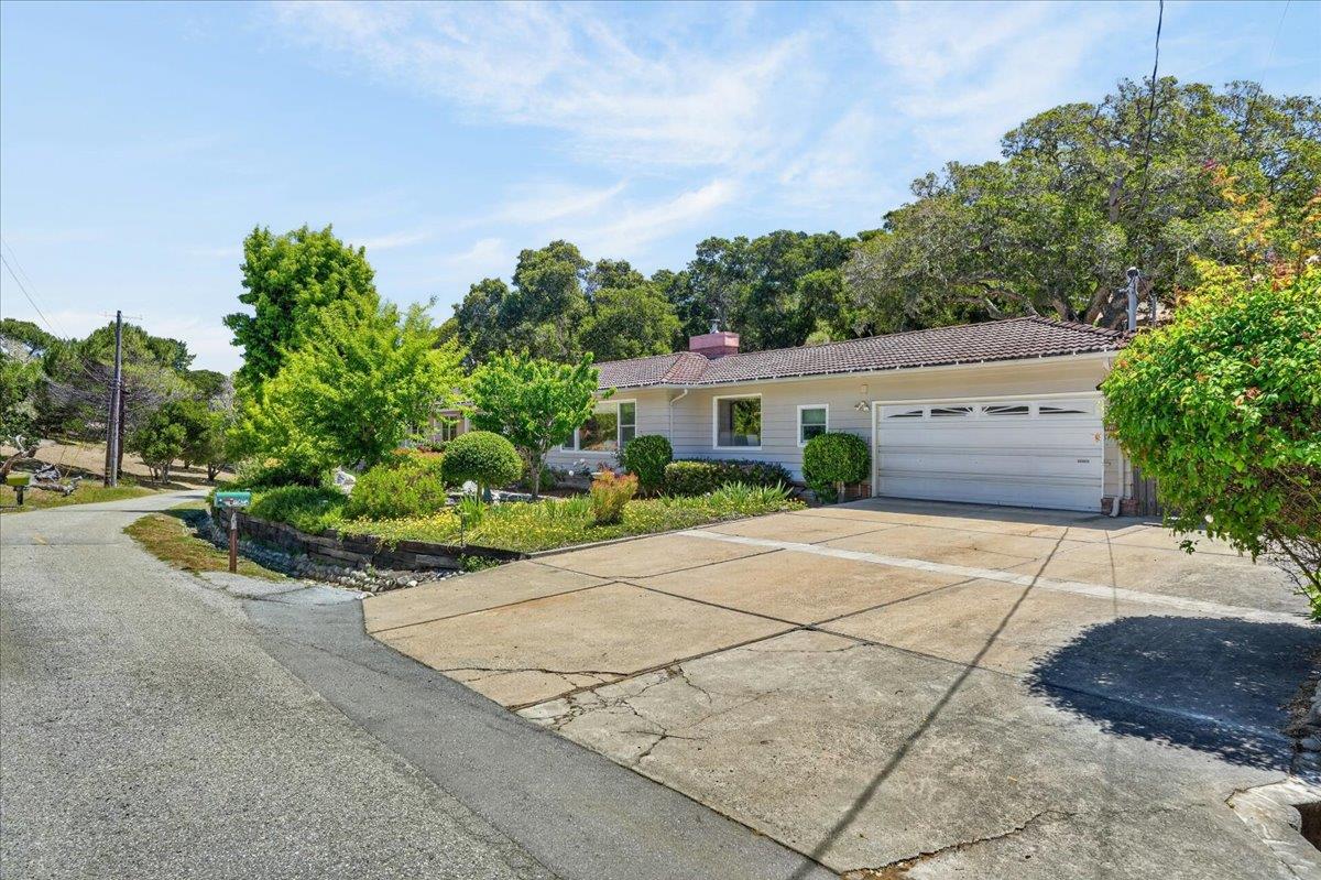 70 Corral De Tierra Road Salinas, CA 93908 - Photo 3 of 52