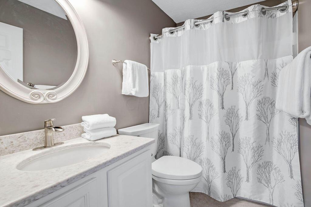 184 Harvard Loop Delaware, OH 43015 - Photo 25 of 33 Full Bathroom