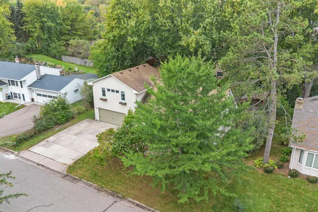 $499,900 | 212 Birchwood Drive, Stillwater, MN 55082