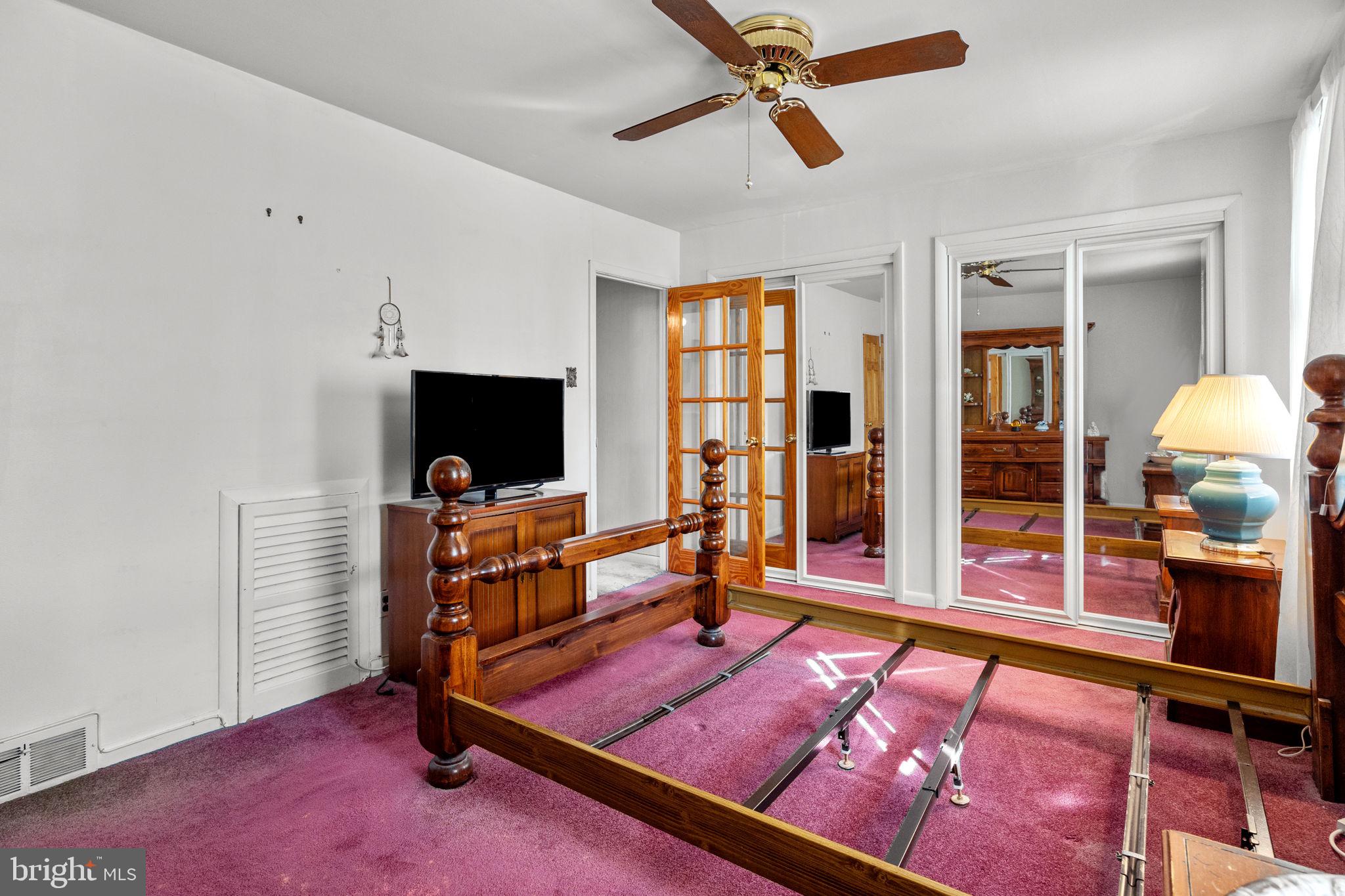 132 Hickory Hill Road Philadelphia, PA 19154 - Photo 17 of 29 Gallery Image 17