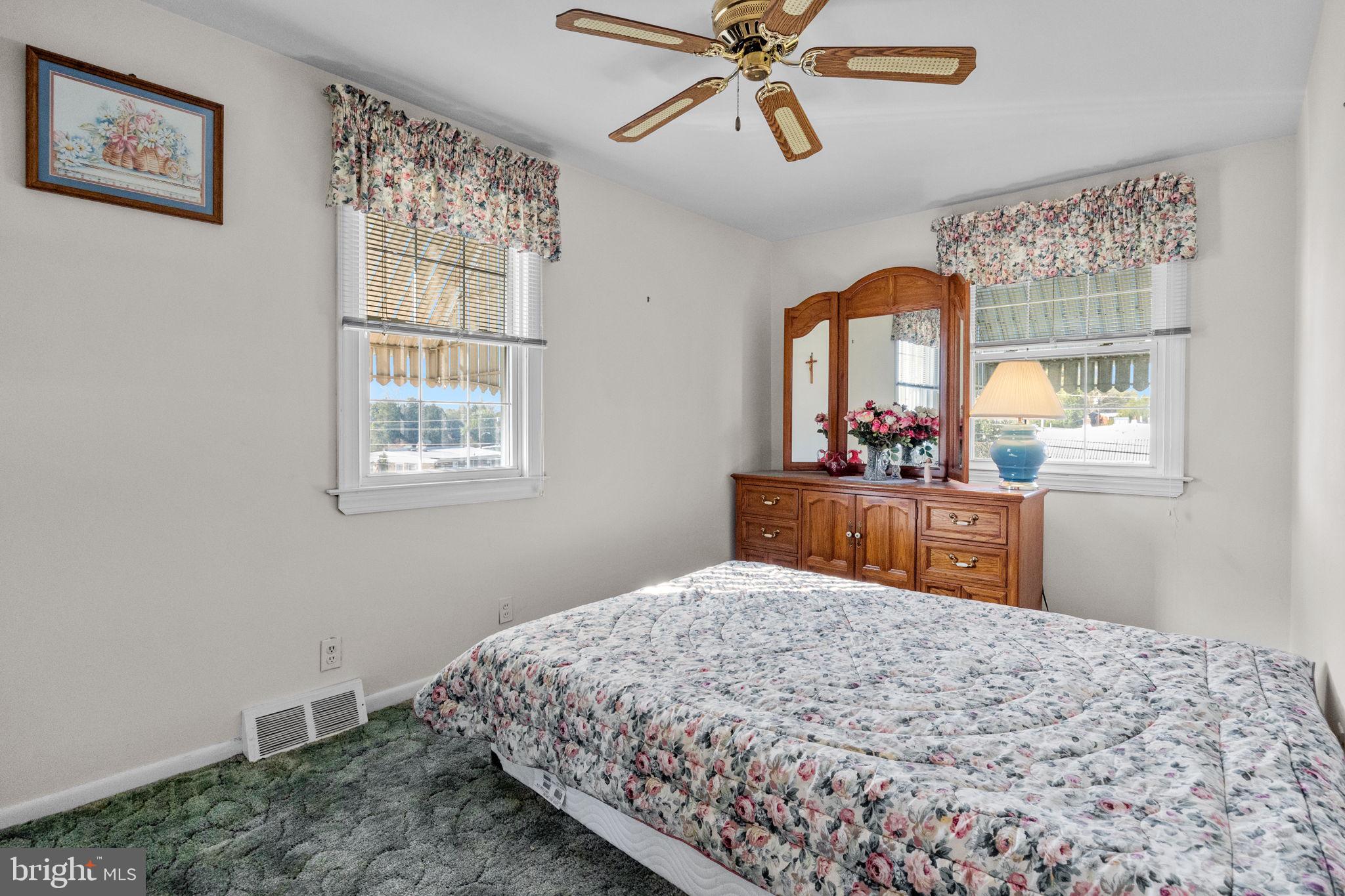 132 Hickory Hill Road Philadelphia, PA 19154 - Photo 19 of 29 Gallery Image 19