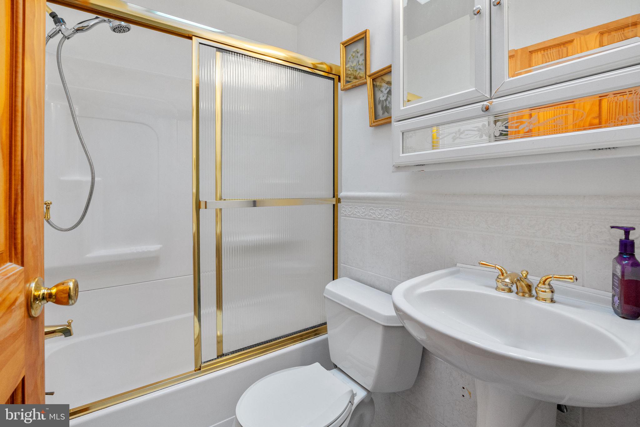 132 Hickory Hill Road Philadelphia, PA 19154 - Photo 21 of 29 Gallery Image 21