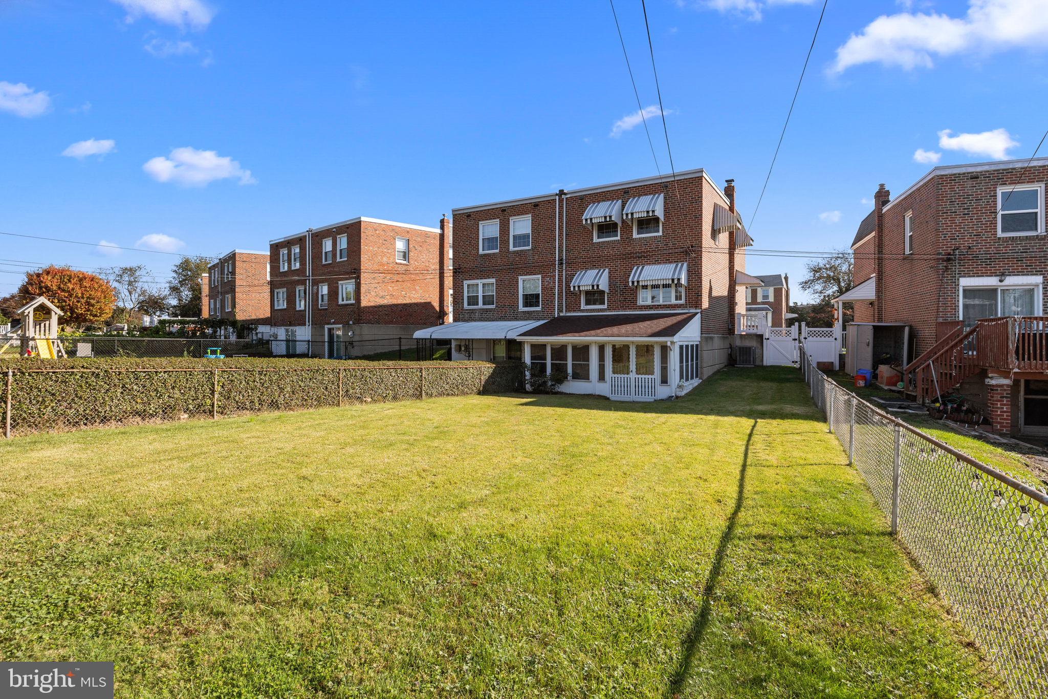 132 Hickory Hill Road Philadelphia, PA 19154 - Photo 26 of 29 Gallery Image 26