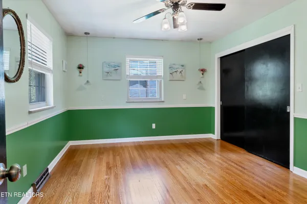 $369,900 | 898 West Cunningham Street, Alcoa, TN 37701