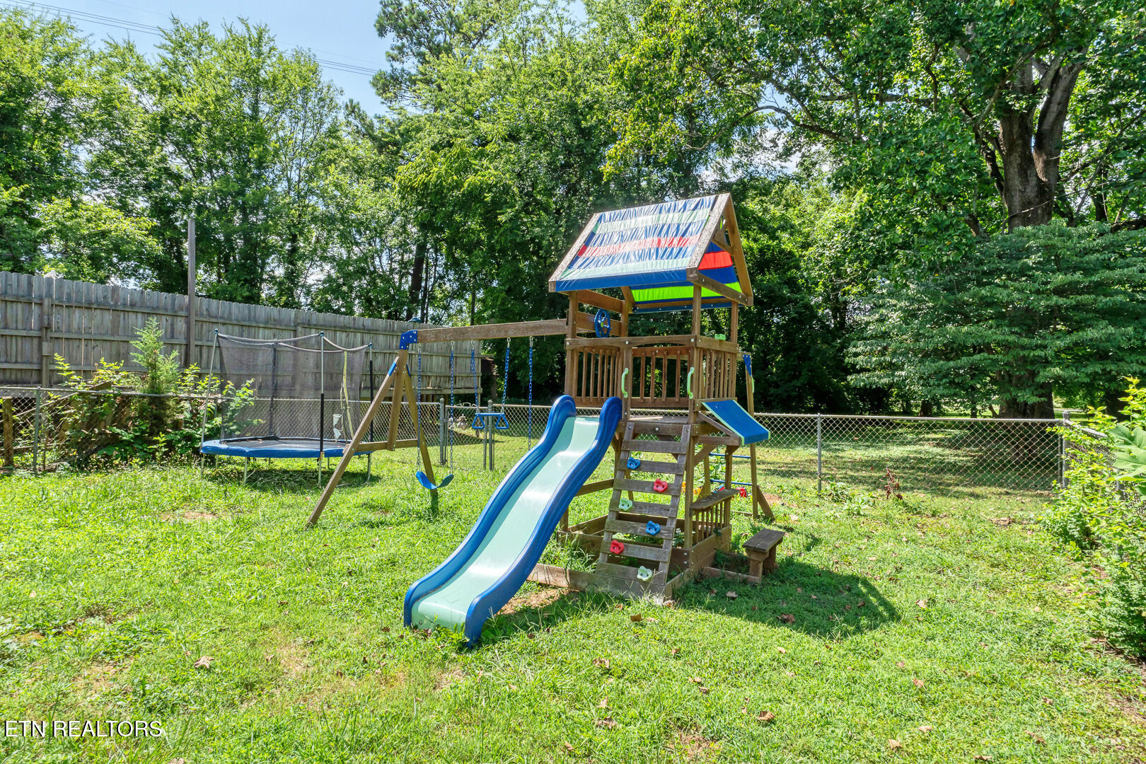 898 West Cunningham Street Alcoa, TN 37701 - Photo 32 of 35 DSC00513