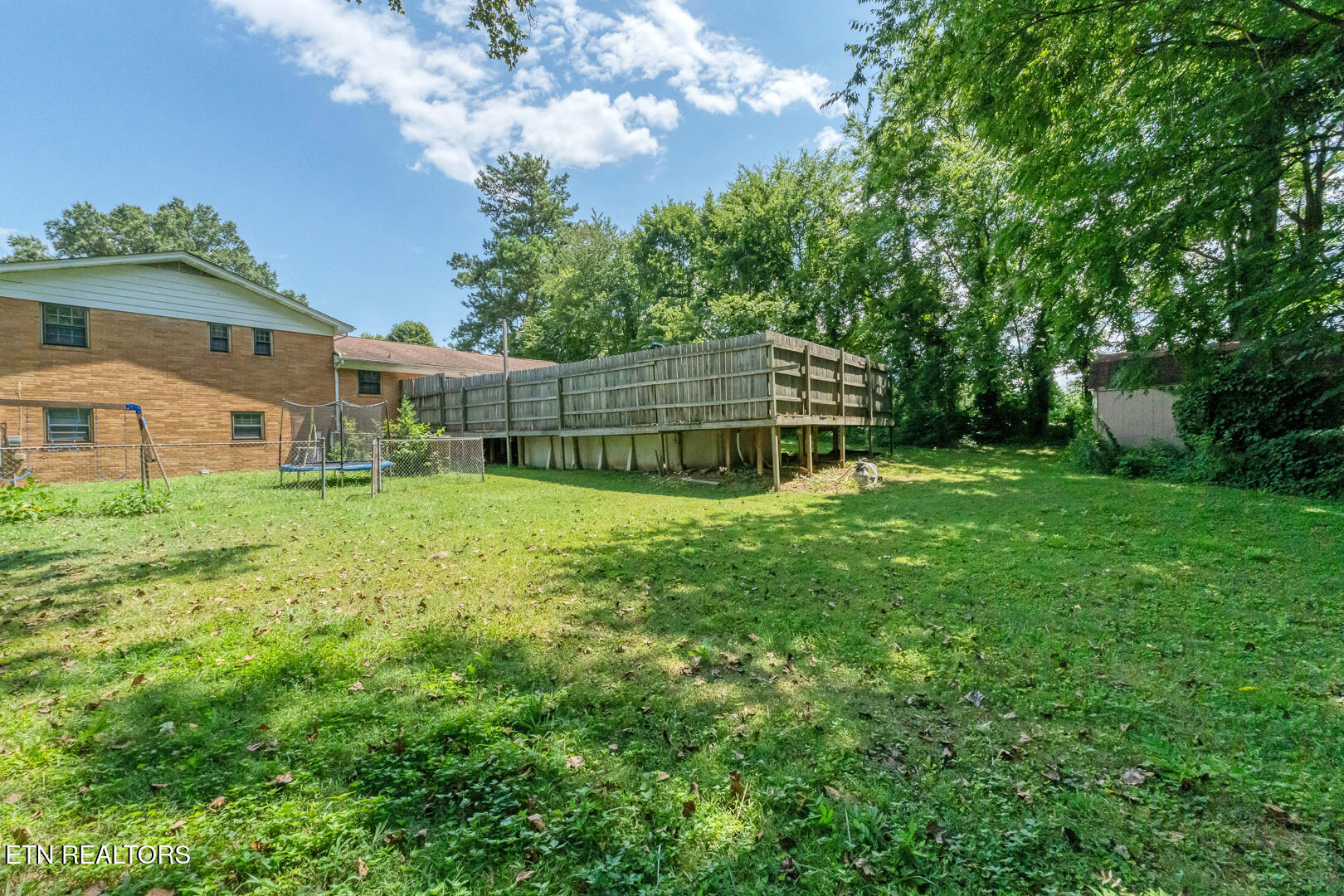 898 West Cunningham Street Alcoa, TN 37701 - Photo 34 of 35 DSC00523