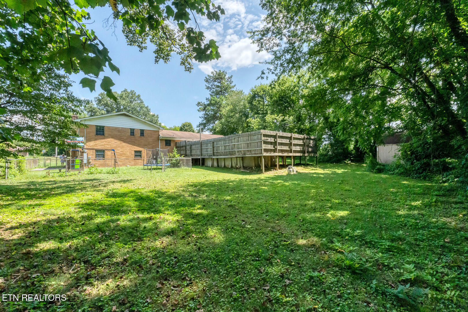 898 West Cunningham Street Alcoa, TN 37701 - Photo 35 of 35 DSC00528