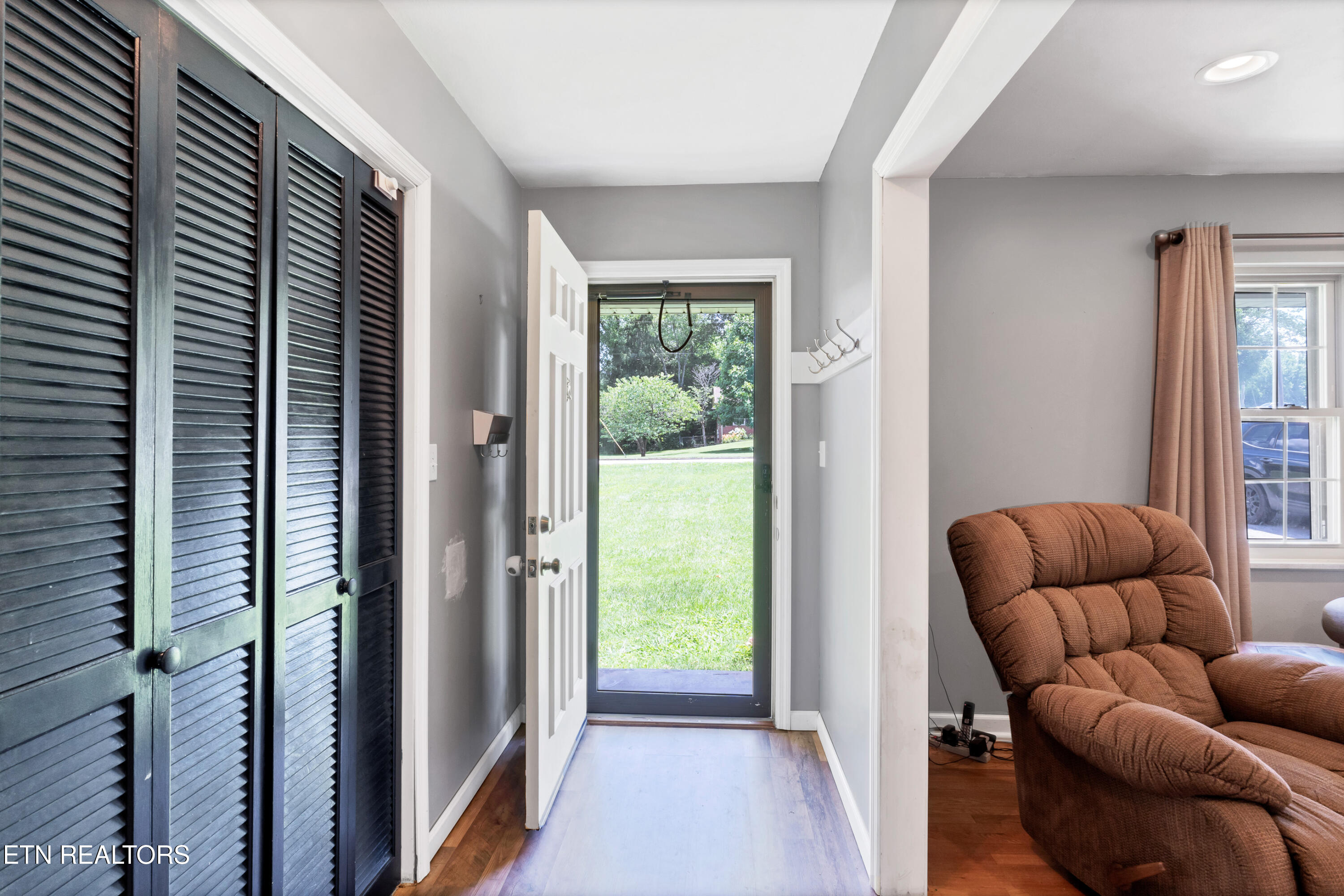 898 West Cunningham Street Alcoa, TN 37701 - Photo 6 of 35 DSC08613